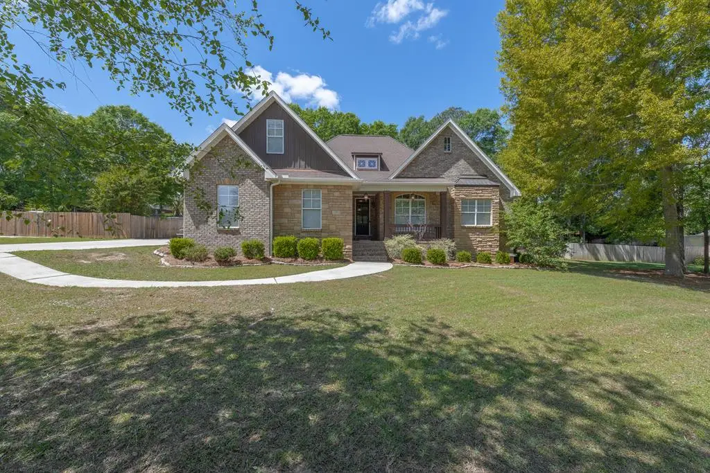 102 New Bedford Street, Dothan, AL 36305 - #1