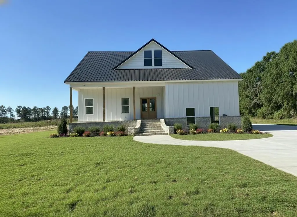 490 County Road 18, Headland, AL 36345 - #1