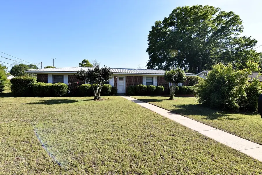 301 Camellia Dr, Enterprise, AL 36330 - #2