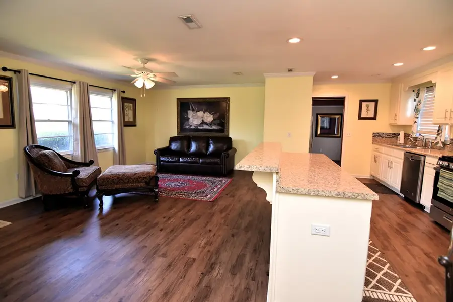 301 Camellia Dr, Enterprise, AL 36330 - #3