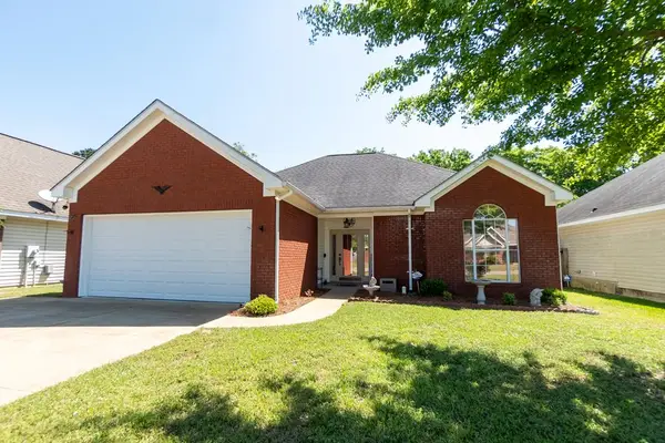 306 Powder Horn Dr, Midland City, AL 36350