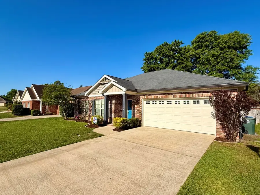 118 Brattleboro Court, Dothan, AL 36301 - #3