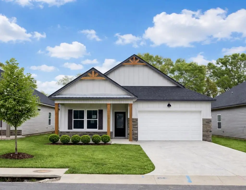 253 S Bend Avenue, Dothan, AL 36301 - #1