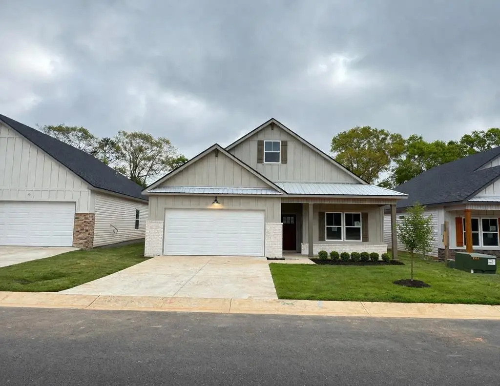 243 S Bend Avenue, Dothan, AL 36301 - #1