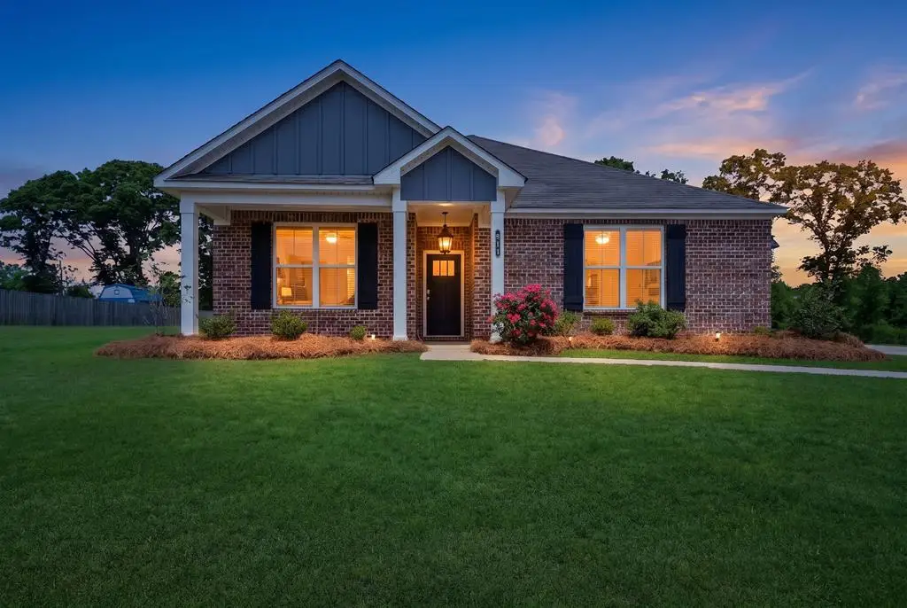 544 Golden Oaks Circle, Dothan, AL 36301 - #1
