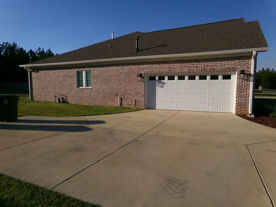 106 Pinewood Ln, Dothan, AL 36305 - #2