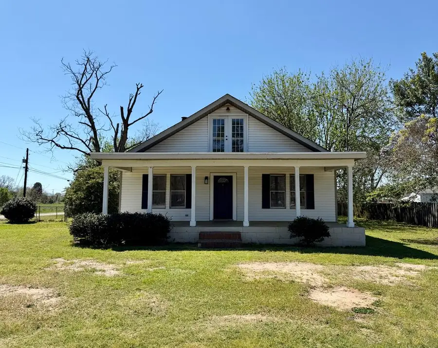 939 Hinton Waters Ave, Midland City, AL 36350 - #2