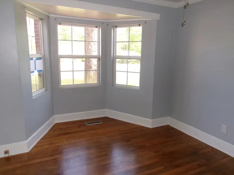 1008 E Park Avenue, Enterprise, AL 36330 - #2