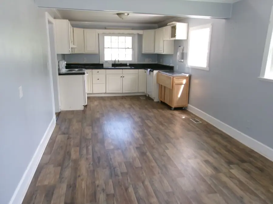 1008 E Park Avenue, Enterprise, AL 36330 - #3