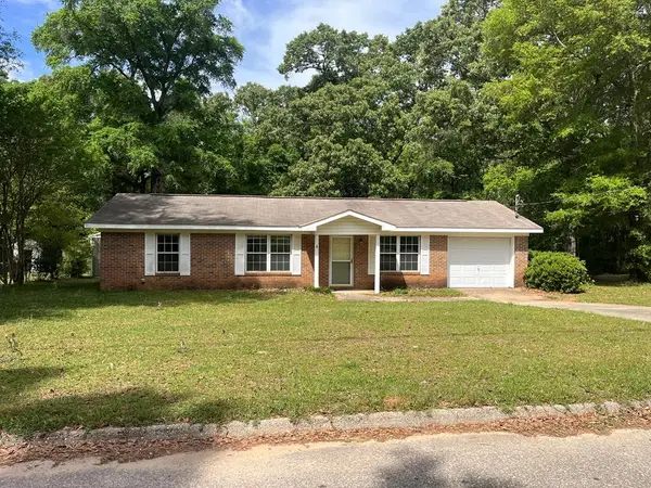 197 Dogwood St., Midland City, AL 36350
