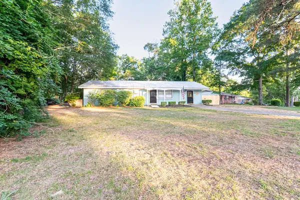 407 Meadowlake Drive, Ozark, AL 36360