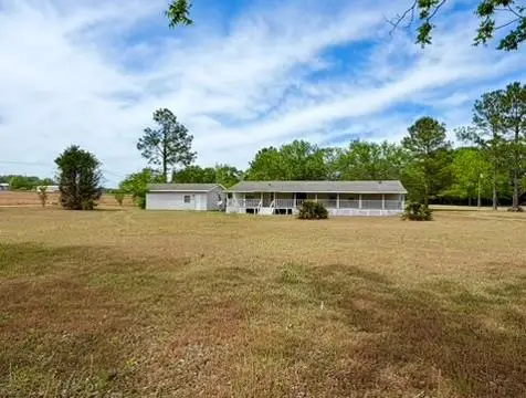 82 Sketo Rd, Dothan, AL 36303