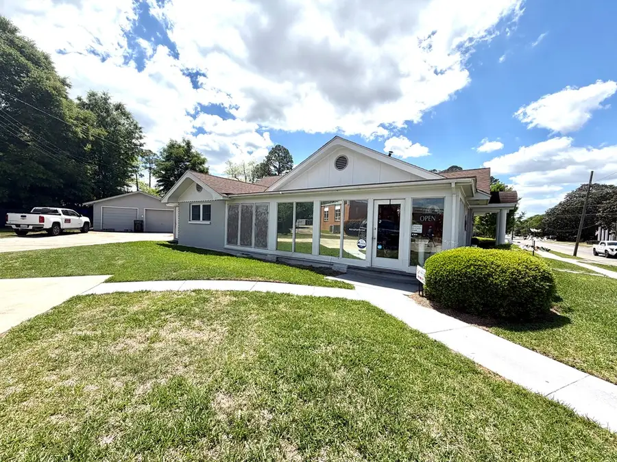 207 W Main Street, Hartford, AL 36344 - #3