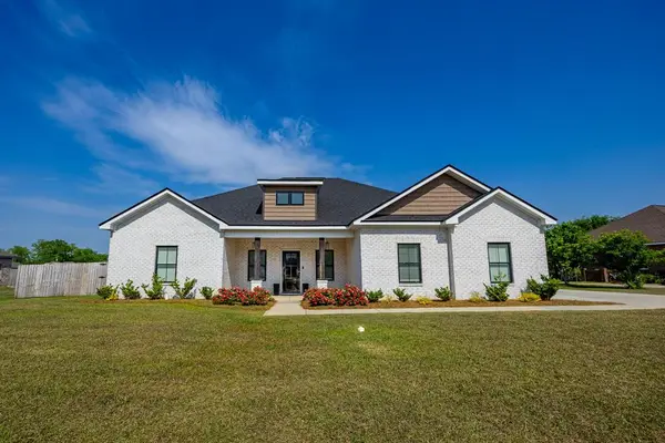 88 June Dr, Midland City, AL 36350