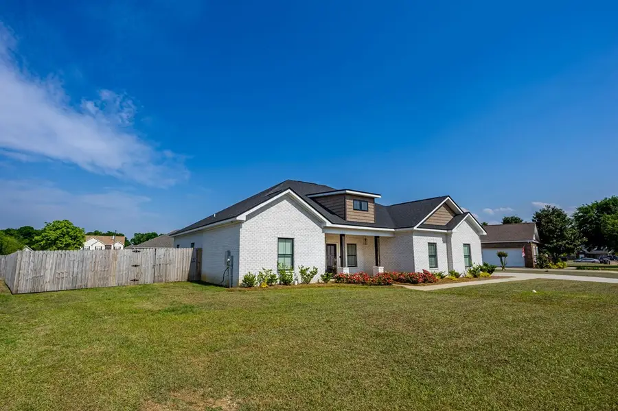 88 June Dr, Midland City, AL 36350 - #2