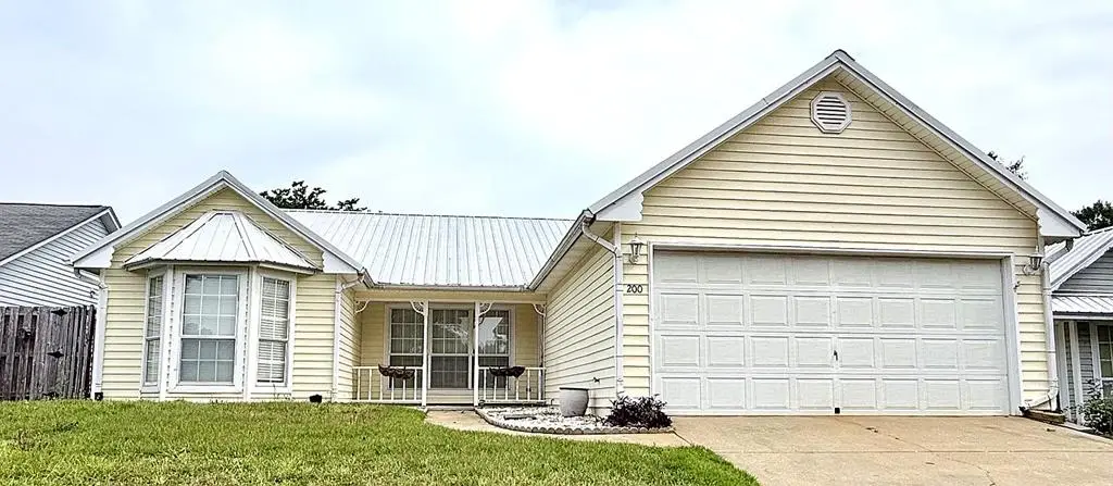 200 Concord Circle, Dothan, AL 36301 - #1