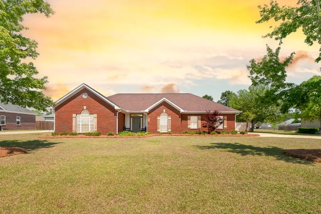 118 Huntington Dr, Headland, AL 36345 - #1