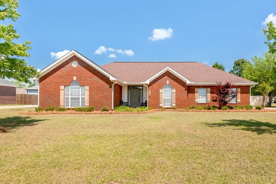 118 Huntington Dr, Headland, AL 36345 - #3