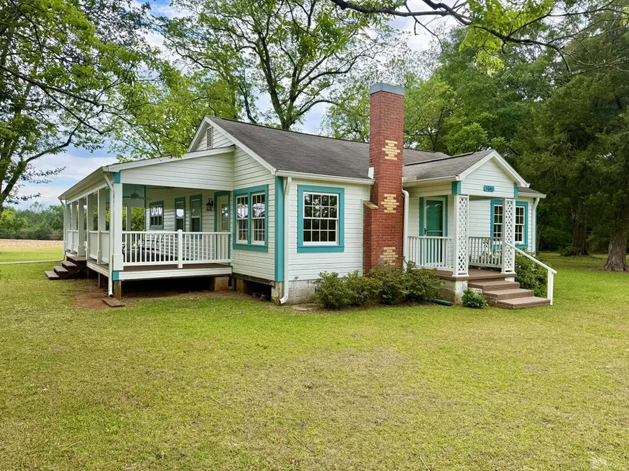 1046 Antioch Circle, Hartford, AL 36344 - #2