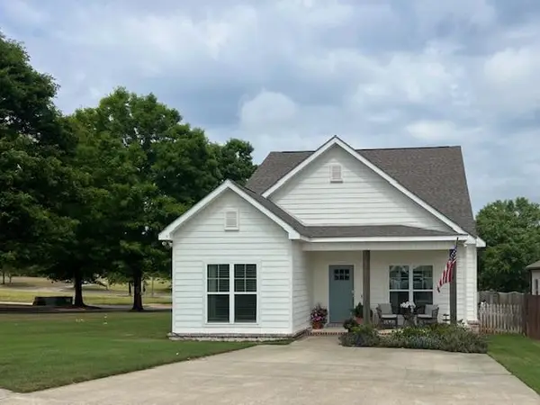 100 Summit Curve, Troy, AL 36079