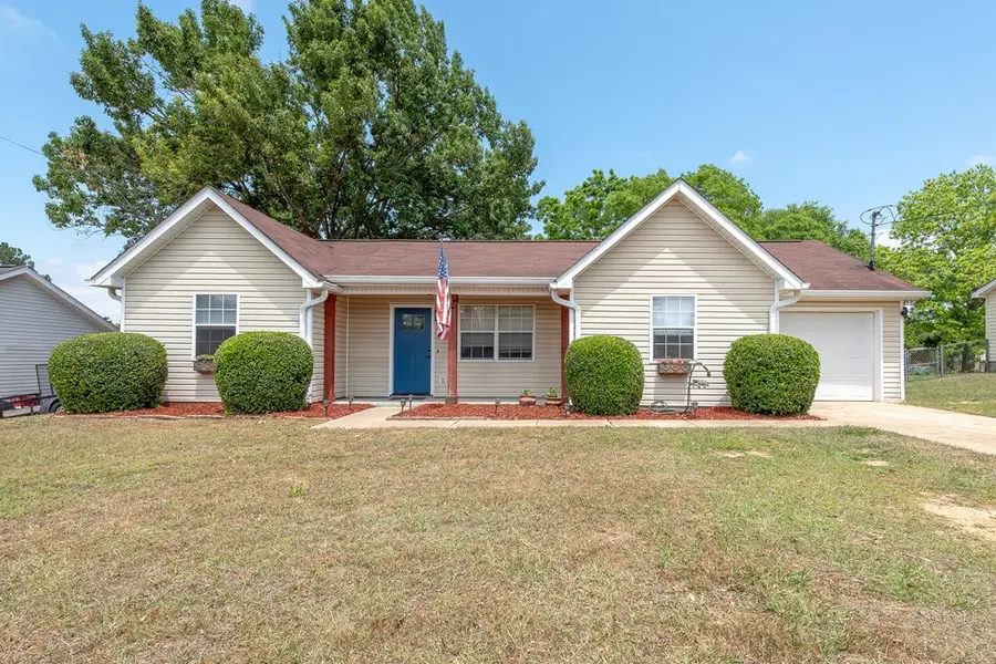 208 Petunia Dr, Taylor, AL 36301 - #3