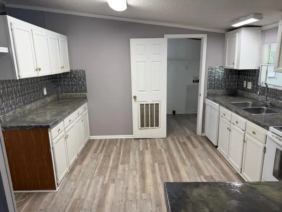 509 Covey, Dothan, AL 36305 - #3