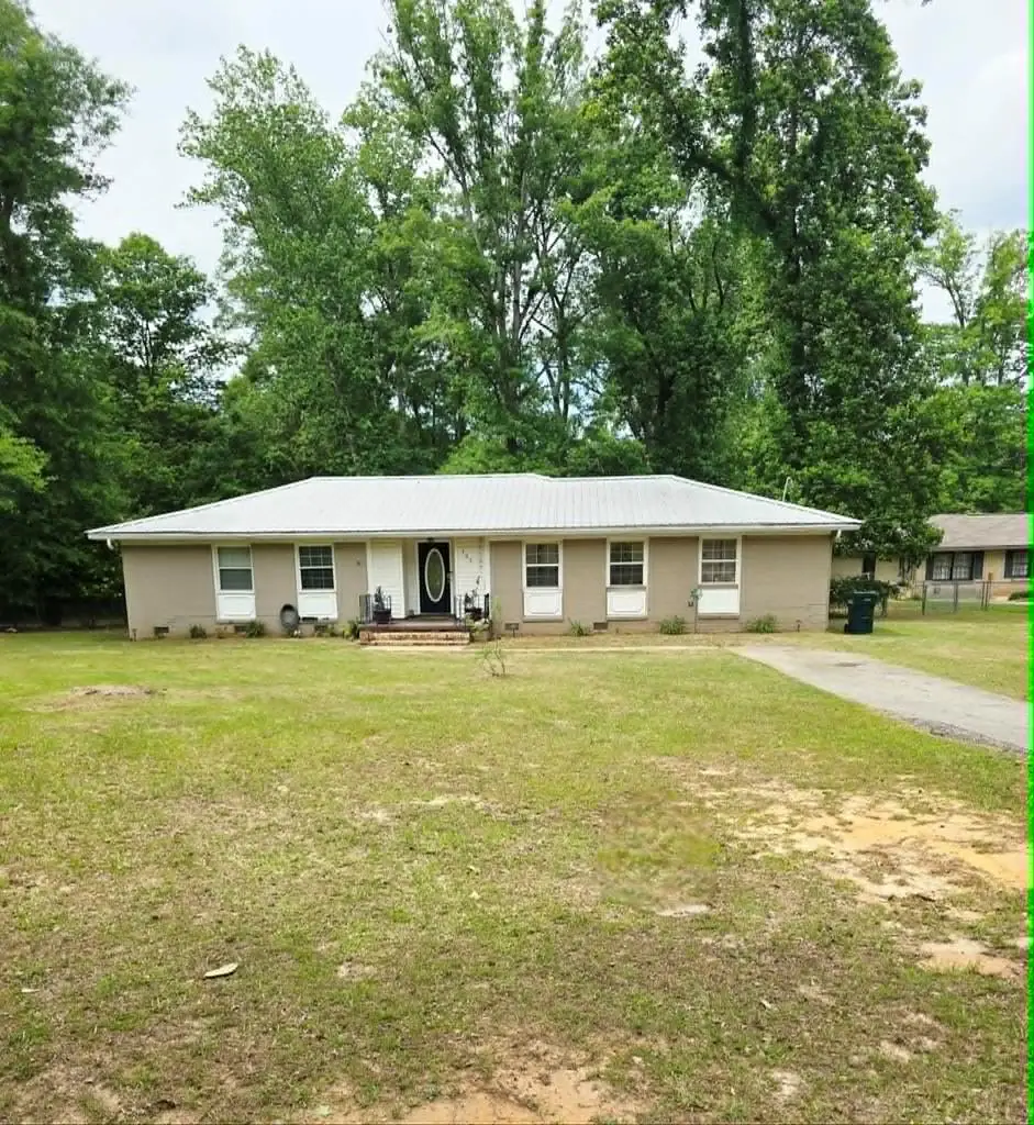 127 Peters Circle, Ozark, AL 36360 - #1