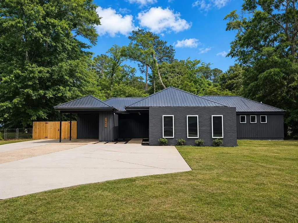 1404 Hiawatha Drive, Dothan, AL 36303 - #1