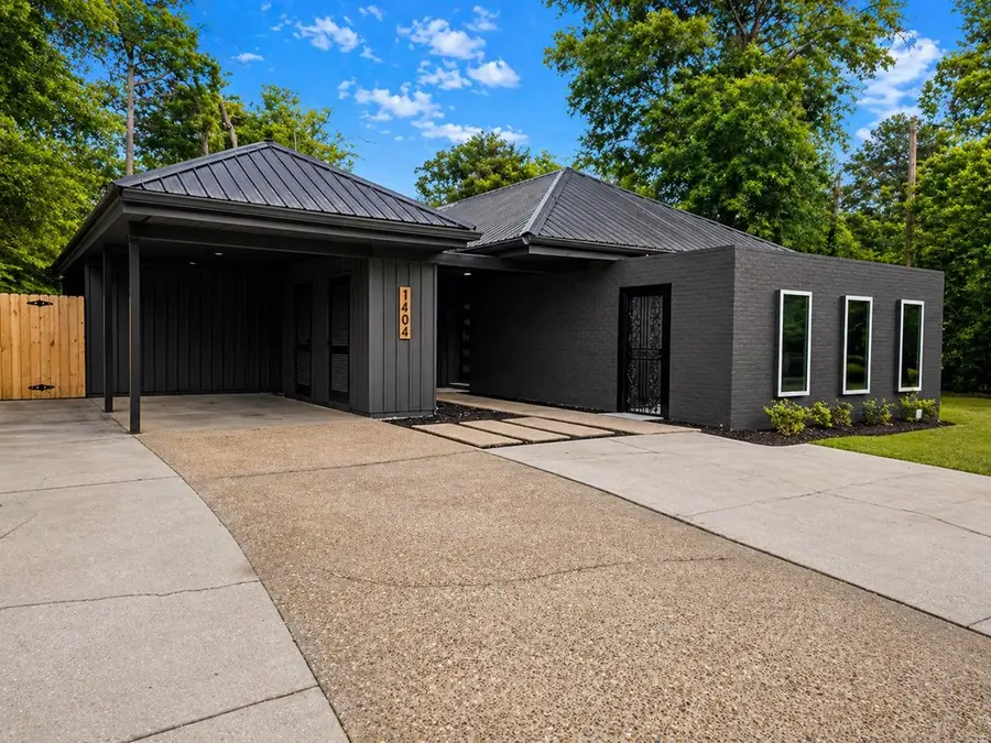1404 Hiawatha Drive, Dothan, AL 36303 - #2