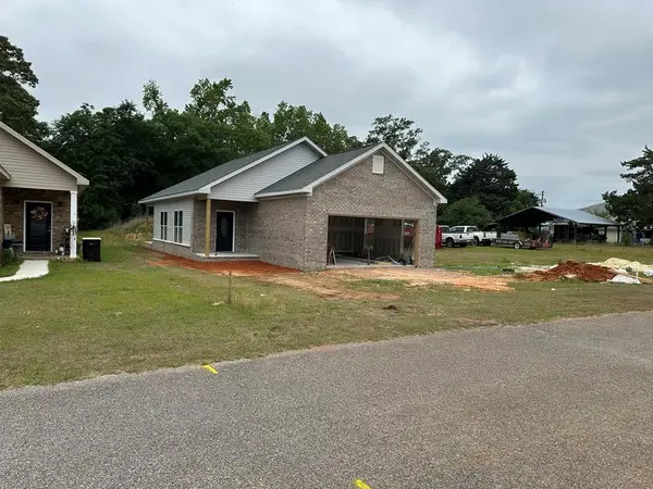 40 Central Street, Dothan, AL 36303