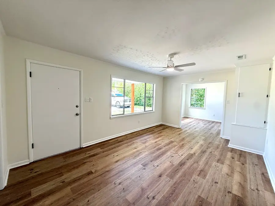 1833 S St Andrews, Dothan, AL 36301 - #3