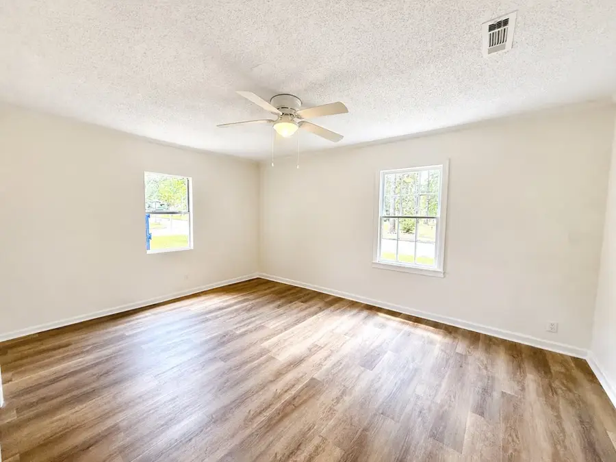 901 N Herring St, Dothan, AL 36303 - #3