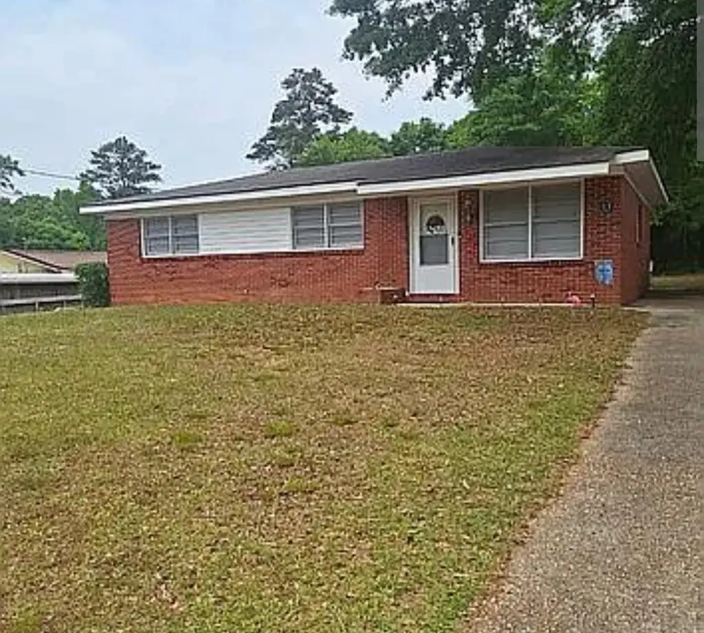 138 Charles St, Ozark, AL 36360 - #1