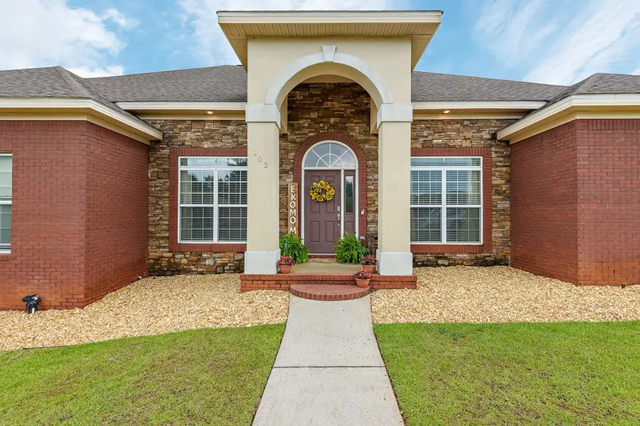 102 Doveland, Enterprise, AL 36330 - #2