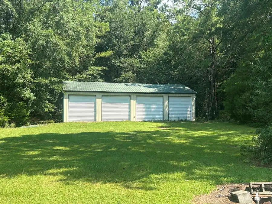 9 Schoolhouse Rd, Cottonton Seale, AL 36871 - #3