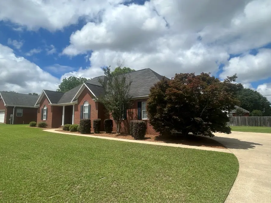 107 Asia Ct, Headland, AL 36345 - #3