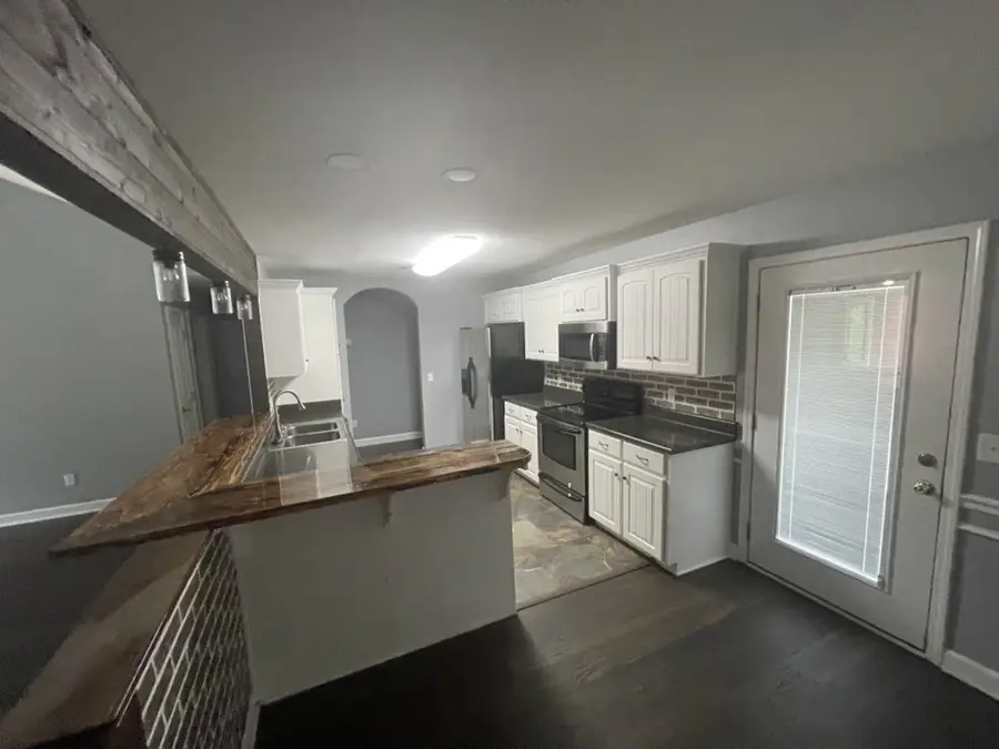 1601 Johnny Murphy Rd, Dothan, AL 36301 - #2