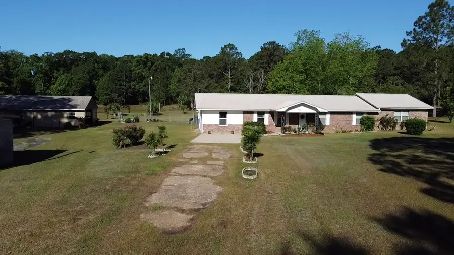 712 S Broad, Cowarts, AL 36321 - #2