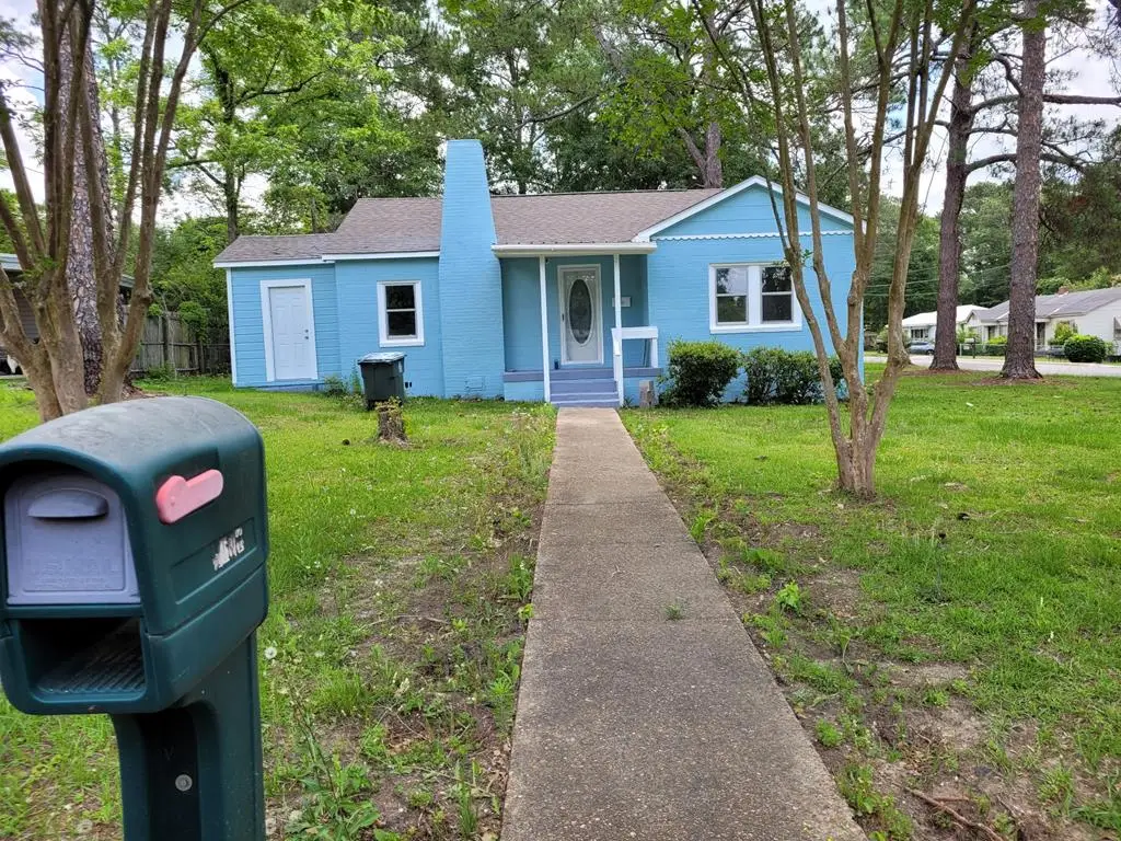 1011 Irwin St, Dothan, AL 36301 - #1