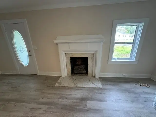 1011 Irwin St, Dothan, AL 36301 - #2