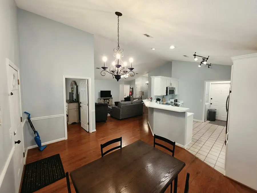 301 Cumberland Dr, Dothan, AL 36301 - #3