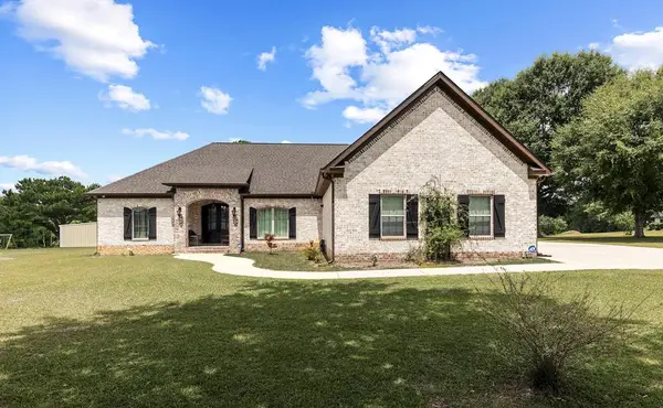 576 S County Road 33, Ashford, AL 36312