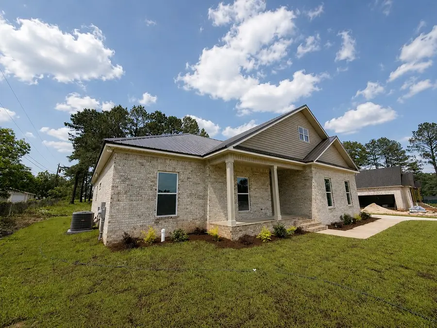 899 Barfield, Cowarts, AL 36321 - #2