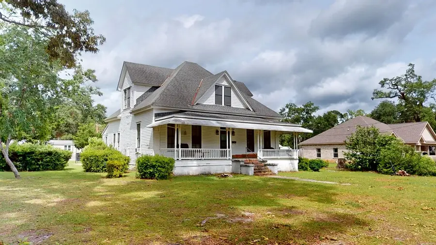 204 S Live Oak Street, Geneva, AL 36340 - #2