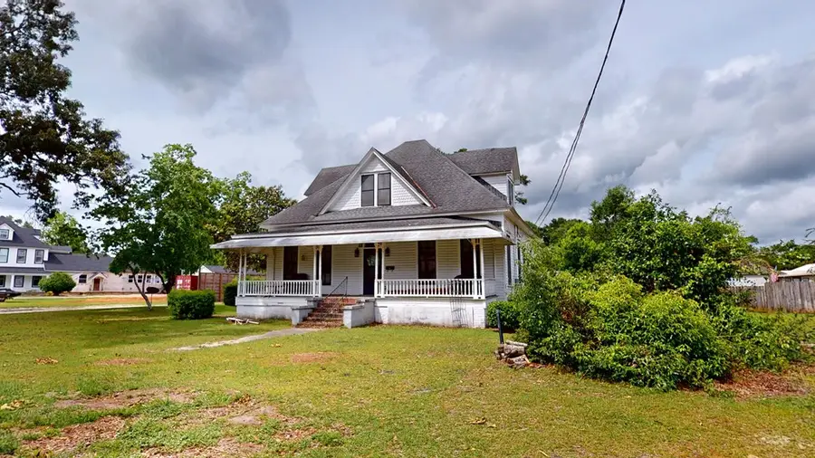 204 S Live Oak Street, Geneva, AL 36340 - #3