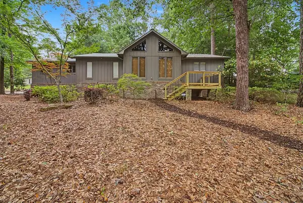 2114 Shadybrook Lane, Dothan, AL 36303