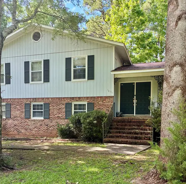 1304 Burbank St., Dothan, AL 36303