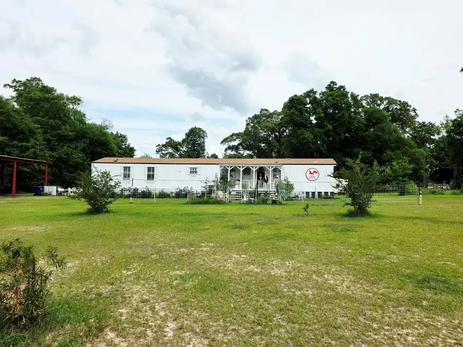 151 Clover Street, Gordon, AL 36343 - #2