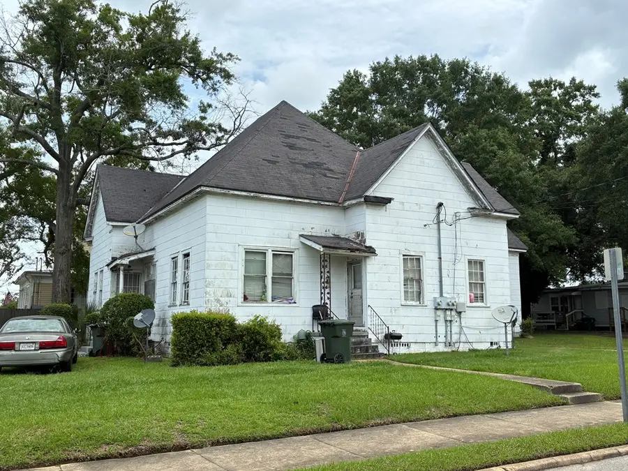 300 N Lena St, Dothan, AL 36303 - #3