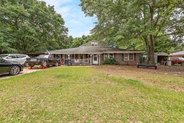 208 Mcdonald Ave, Ozark, AL 36360